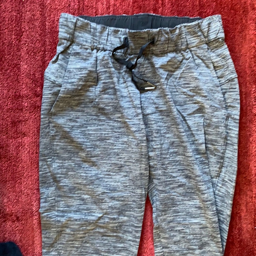 LuLu Pant on the fly
